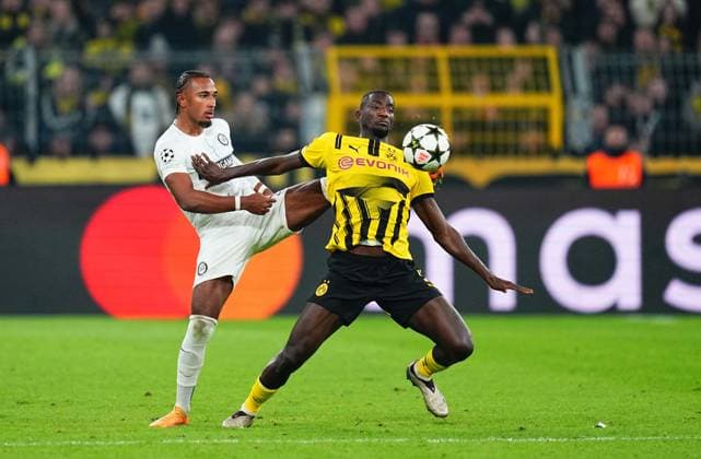 Champions League Round 4: BvB Dortmund v SK Sturm Graz November 05 2024: Serhou Guirassy of Borussia Dortmund controls the ball during a Champions League Round 4 game, BvB Dortmund v SK Sturm Graz at Signal Luna Park, Dortmund, Germany. Ulrik Pedersen CSM (Credit Image: Â Ulrik Pedersen Cal Media) Dortmund Germany EDITORIAL USE ONLY Copyright: xx ZUMA-20241105_zma_c04_051.jpg UlrikxPedersenx csmphotothree314796
