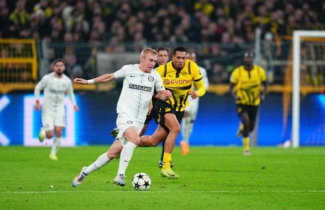 November 05 2024: Mika Biereth of SK Sturm Graz controls the ball during a Champions League Round 4 game, BvB Dortmund v SK Sturm Graz at Signal Luna Park, Dortmund, Germany. CSM Dortmund Germany - ZUMAc04_ 20241105_zma_c04_045 Copyright: xUlrikxPedersenx