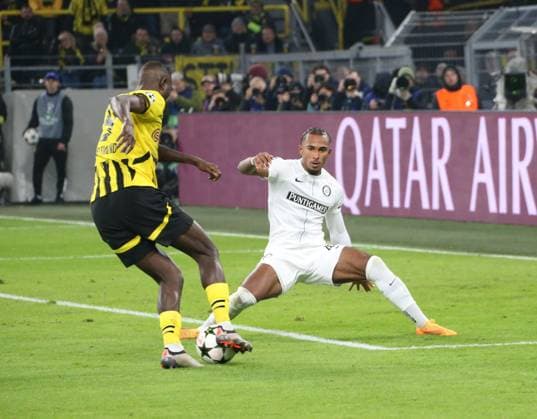05 11 2024, xgrfx, Football UEFA Champions League, Borussia Dortmund Sturm Graz emspor, v l Sherou Guirassy Borussia Dortmund , Emanuel Aiwu Sturm Graz DFL DFB REGULATIONS PROHIBIT ANY USE OF PHOTOGRAPHS as IMAGE SEQUENCES and or QUASI VIDEO Dortmund