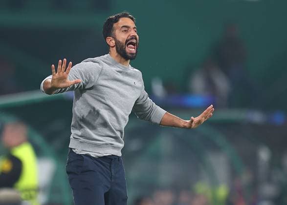 Ruben Amorim manager of Sporting Lisbon Sporting Lisbon v Manchester City, UEFA Champions League, Group Stage, Football, Estadio Jose Alvalade, Lisbon, Portugal - 05 Nov 2024 EDITORIAL USE ONLY No use with unauthorised audio, video, data, fixture lists, club league logos or live services. Online in-match use limited to 120 images, no video emulation. No use in betting, games or single club league player publications.  Copyright: xMichaelxZemanek Shutterstockx 14863776cj