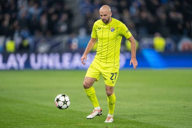 Josip Misic during UEFA Champions league match, SK Slovan Bratislava - GNK Dinamo Zagreb , 05. november 2024, Tehelne pole Stadium, Bratislava, Slovakia Copyright: xMICHALxFAJT,ZOSPORTU.SKx DSC_4623
