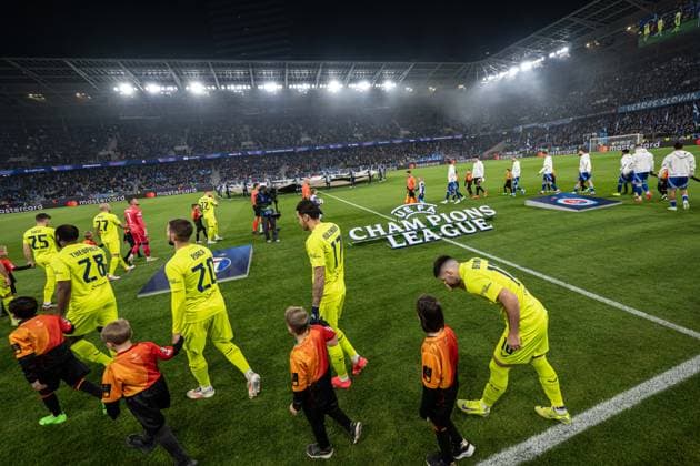 Both teams comes to the match during UEFA Champions league match, SK Slovan Bratislava - GNK Dinamo Zagreb , 05. november 2024, Tehelne pole Stadium, Bratislava, Slovakia Copyright: xMICHALxFAJT,ZOSPORTU.SKx FAJ_4241