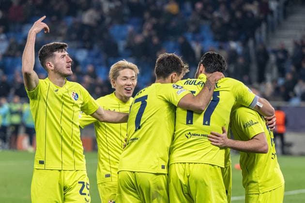 GNK Dinamo Zagreb players a goal celebrate during UEFA Champions league match, SK Slovan Bratislava - GNK Dinamo Zagreb , 05. november 2024, Tehelne pole Stadium, Bratislava, Slovakia Copyright: xMICHALxFAJT,ZOSPORTU.SKx FAJ_4299