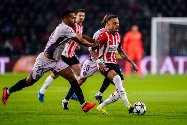 EINDHOVEN, NETHERLANDS - NOVEMBER 5: Yangel Herrera of Girona FC challenges Noa Lang of PSV during the UEFA Champions League 2024 25 League Phase MD4 match between PSV Eindhoven and Girona FC at PSV Stadion on November 5, 2024 in Eindhoven, Netherlands. (Photo by Rene Nijhuis) SOC  Copyright: xRenexNijhuis