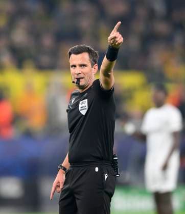 Referee Erik Lambrechts gestures, Football Champions League, Matchday 4, Borussia Dortmund DO Sturm Graz 1 0, on 05 11 2024 in Dortmund Germany UEFA regulations prohibit any use of photographs as image sequences and or quasi video Â