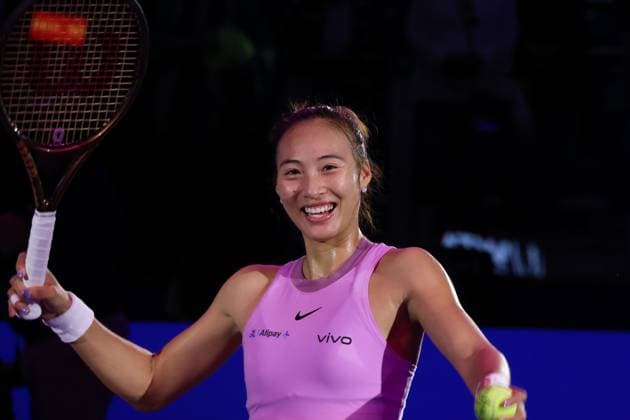 (241106) -- RIYADH, Nov. 6, 2024 -- Zheng Qinwen reacts after winning the round robin match between Zheng Qinwen of China and Jasmine Paolini of Italy at WTA, Tennis Damen Finals tennis tournament in Riyadh, Saudi Arabia, Nov. 6, 2024. ) (SP)SAUDI ARABIA-RIYADH-TENNIS-WTA FINALS WangxHaizhou 