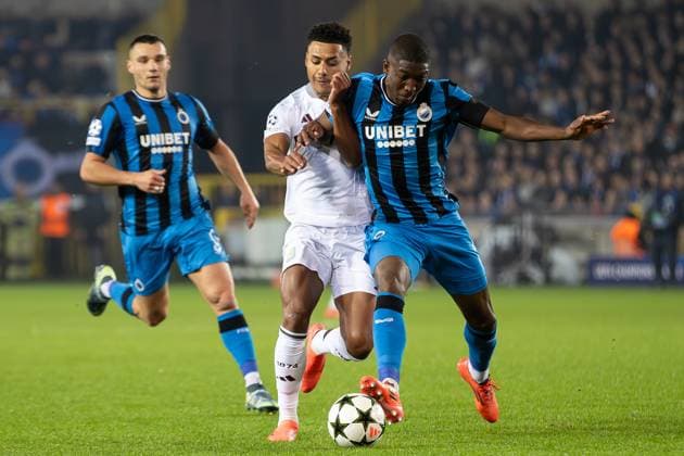 Club Brugge v Aston Villa Champions League 06 11 2024. Club Brugge defender Joel Ordonez (4) battles with Aston Villa forward Ollie Watkins (11) during the Champions League match between Club Brugge and Aston Villa at Jan Breydel Stadion, Brugge, Belguim on 6 November 2024. Editorial use only , Copyright: xIanxStephenx PSI-20762-0030