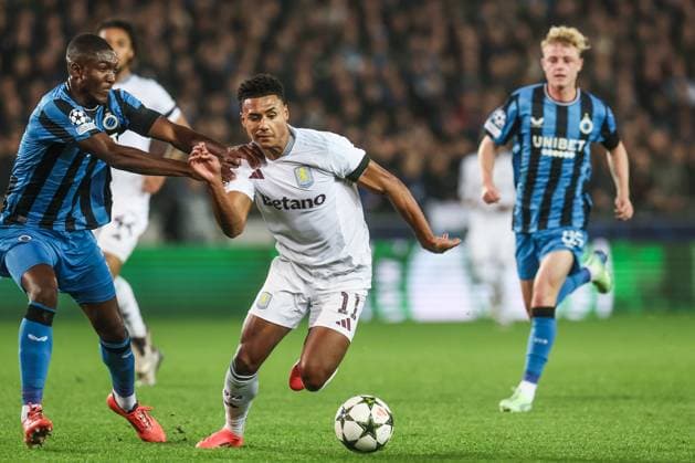 Club s Joel Ordonez and Aston Villa s Ollie Watkins fight for the ball during a soccer game between Belgian Club Brugge KV and English Aston Villa F.C., Wednesday 06 November 2024 in Brugge, on the fourth day of the UEFA Champions League league phase. BRUNOxFAHY  x104736193x