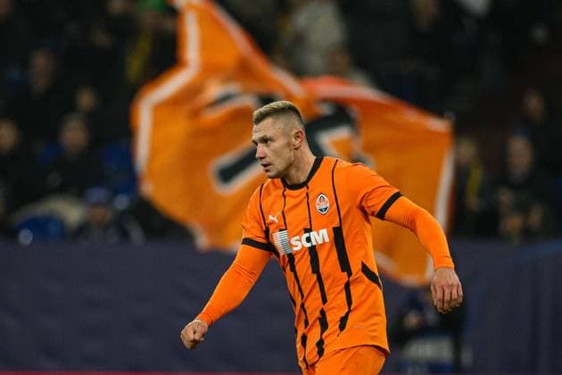 GELSENKIRCHEN, GERMANY - 6 NOVEMBER, 2024: Oleksandr Zubkov The UEFA Champions League football match between FC Shakhtar Donetsk and BSC Young Boys at Veltins Arena  Copyright: xVitaliixKliuievx