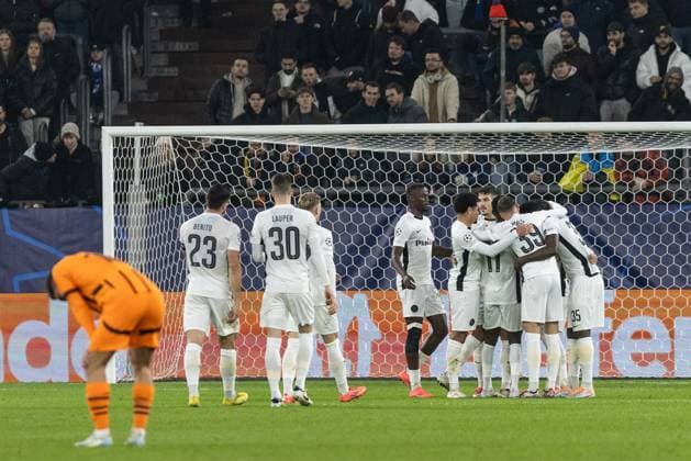 UEFA Champions League FC Shakhtar Donetsk BSC Young Boys 06 11 2024 BSC Young Boys in jubilation, 0 1, Kastriot Imeri BSC Young Boys, 10 UEFA Champions League FC Shakhtar Donetsk BSC Young Boys Arena AufSchalke, Gelsenkirchen 06 11 2024 Copyright: xBEAUTIFULxSPORTS Buriakovx