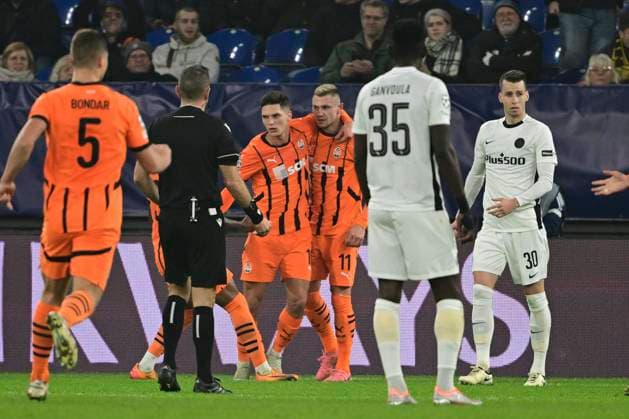 Goal celebration for 1 1 by Oleksandr Zubkov Donetsk , Shakhtar Donetsk vs Young Boys Bern Soccer, Champions League, Matchday 4, 06 11 2024 Gelsenkirchen Nordrhein Westfalen Germany Copyright: xkolbert-press MarcxNiemeyerx