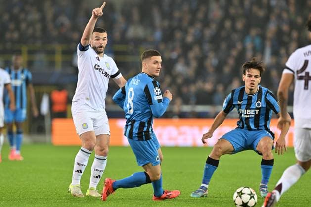 241106 Champions League Day 4 Club Brugge vs Aston Villa John McGinn (7) of Aston Villa, Christos Tzolis (8) of Club Brugge and Ardon Jashari (30) of Club Brugge pictured during a soccer game between Belgian Club Brugge KV and English Aston Villa in the UEFA Champions League League Phase day 4 of the 2024-25 season, on Wednesday 6 November 2024 in Brugge , Belgium . PHOTO SPORTPIX David Catry BRUGGE BELGIUM  Copyright: xx 485217