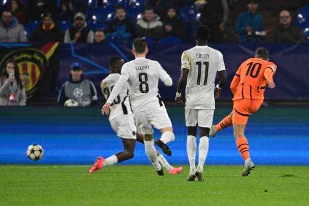 Goal for 2 1 by Georgiy Sudakov Donetsk , Shakhtar Donetsk vs Young Boys Bern Soccer, Champions League, Matchday 4, 06 11 2024 Gelsenkirchen Nordrhein Westfalen Germany Copyright: xkolbert-press MarcxNiemeyerx