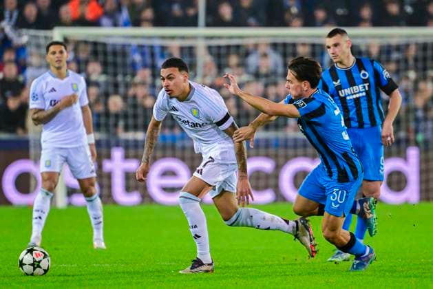 Club Brugge v Aston Villa - UEFA Champions League BRUGGE, BELGIUM - NOVEMBER 06 : John McGinn midfielder of Aston Villa and Jashari Ardon midfielder of Club Brugge in action during the UEFA Champions League phase matchday 4 between Club Brugge and Aston Villa on November 6, 2024 in Brugge, Belgium, 06 11 2024 Brugge Belgium  Copyright: xPeterxDexVoechtx