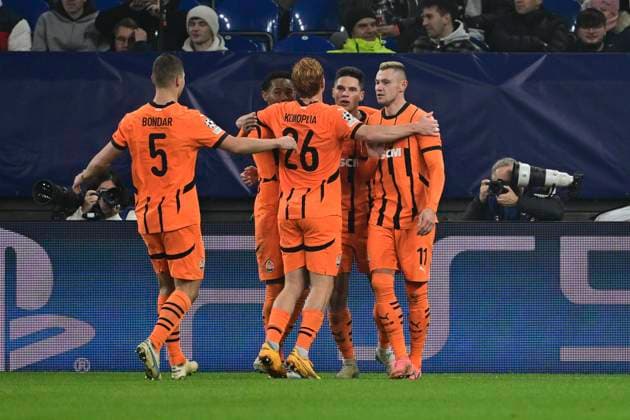 Goal celebration for 2 1 by Georgiy Sudakov Donetsk , Shakhtar Donetsk vs Young Boys Bern Soccer, Champions League, Matchday 4, 06 11 2024 Gelsenkirchen Nordrhein Westfalen Germany Copyright: xkolbert-press MarcxNiemeyerx