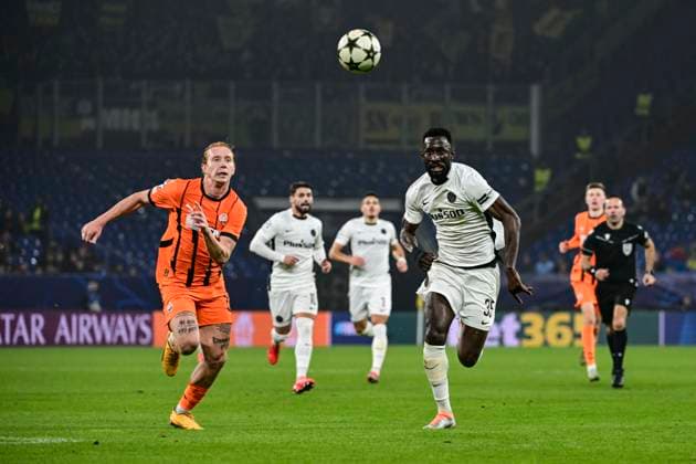 Silvere Ganvoula Bern , Shakhtar Donetsk vs Young Boys Bern Soccer, Champions League, Matchday 4, 06 11 2024 Gelsenkirchen North Rhine-Westphalia Germany Copyright: xkolbert-press MarcxNiemeyerx