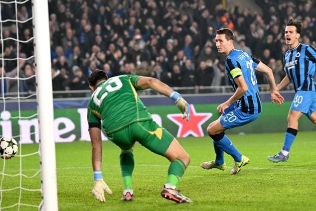 BRUGGE - Hans Vanaken of Club Brugge KV makes the 1-0 during the UEFA Champions League match between Club Brugge and Aston Villa FC at the Jan Breydelstadion on Nov. 6, 2024 in Bruges, Belgi . ANP Hollandse Hoogte UEFA Champions League 2024 25 League phase 4 2024 25 xVIxANPxSportx xGerritxvanxKeulenxIVx 512840887 originalFilename: 512840887.jpg