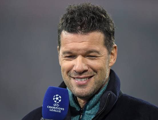 06 11 2024, xemx, Football UEFA Champions League, FC Bayern Muenchen Benfica Lisbon emspor, v l Michael Ballack DFL DFB REGULATIONS PROHIBIT ANY USE OF PHOTOGRAPHS as IMAGE SEQUENCES and or QUASI VIDEO Muenchen
