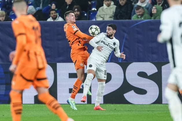 Sport, Football, UEFA Champions League Season 2024 2025 League Phase 4 Matchday FC Shakhtar Donetsk BSC Young Boys 06 11 2024, Arena AufSchalke Mykola Matviyenko FC Shakhtar, 22 Kastriot Imeri BSC Young Boys, 10 Gelsenkirchen Arena AufSchalke VELTINS Arena Nordrhein Westfahlen Germany