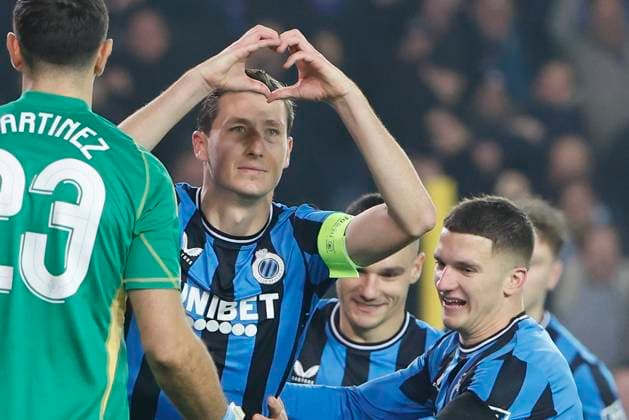 Sport Bilder des Tages Club Brugge v Aston Villa - UEFA Champions League BRUGGE, BELGIUM - NOVEMBER 06 : Vanaken Hans midfielder of Club Brugge celebrating scoring a goal during the UEFA Champions League phase matchday 4 between Club Brugge and Aston Villa on November 6, 2024 in Brugge, Belgium, 06 11 2024 Brugge Belgium  Copyright: xJanxDexMeuleneirx