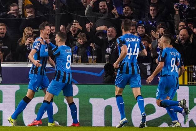 BRUGES, BELGIUM - NOVEMBER 6: Hans Vanaken of Club Brugge KV celebrates with Christos Tzolis of Club Brugge KV after scoring his team s first goal during the UEFA Champions League 2024 25 League Phase MD4 match between Club Brugge KV and Aston Villa FC at Jan Breydelstadion on November 6, 2024 in Bruges, Belgium. (Photo by Rene Nijhuis) SOC  Copyright: xRenexNijhuis