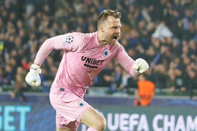 Club s goalkeeper Simon Mignolet celebrates after winning a soccer game between Belgian Club Brugge KV and English Aston Villa F.C., Wednesday 06 November 2024 in Brugge, on the fourth day of the UEFA Champions League league phase. KURTxDESPLENTER  x104744318x
