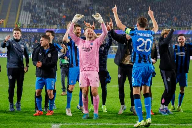 Club Brugge v Aston Villa - UEFA Champions League BRUGGE, BELGIUM - NOVEMBER 06 : Vanaken Hans midfielder of Club Brugge and team mates celebrate the win during the UEFA Champions League phase matchday 4 between Club Brugge and Aston Villa on November 6, 2024 in Brugge, Belgium, 06 11 2024 Brugge Belgium  Copyright: xJanxDexMeuleneirx