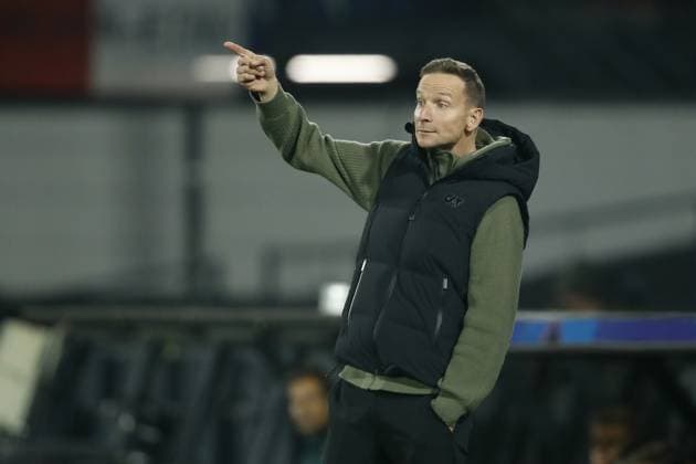 ROTTERDAM - FC RB Salzburg coach Pepijn Lijnders during the UEFA Champions League match between Feyenoord Rotterdam and FC RB Salzburg at Feyenoord Stadium de Kuip on Nov. 6, 2024 in Rotterdam, Netherlands. ANP Hollandse Hoogte BART STOUTJESDIJK UEFA Champions League 2024 25 League Phase MD4 2024 25 xVIxANPxSportx xBartxStoutjesdijkxIVx 512845014 originalFilename: 512845014.jpg