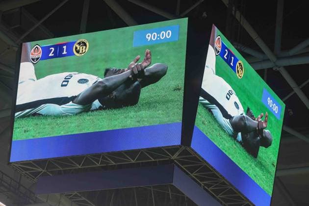 Soccer Champions League matchday 4 Shakhtar Donetsk Young Boys Bern on 06 11 2024 at Arena AufSchalke in Gelsenkirchen The scoreboard at Arena AufSchalke shows the final score Donetsk 2 1 Bern xJRx
