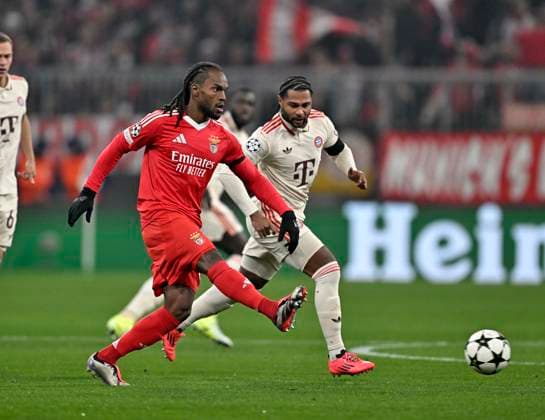 06 11 2024, Football UEFA Championsleague 2024 2025 Matchday 4, FC Bayern Munich Benfica Lisbon, at Allianz Arena Munich v l Renato Sanches Benfica Lisbon v Serge Gnabry FC Bayern Munich DFL and DFB regulations prohibit any use of photographs as image sequences and or quasi video