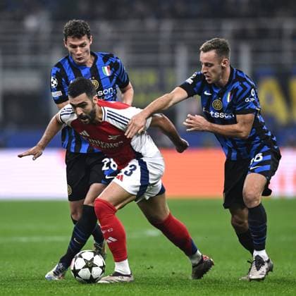 Db Milano 06 11 2024 - Champions League Inter-Arsenal foto Daniele Buffa Image nella foto: Mikel Merino-Davide Frattesi-Benjamin Pavard 