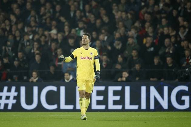ROTTERDAM - FC RB Salzburg goalkeeper Janis Blaswich during the UEFA Champions League match between Feyenoord Rotterdam and FC RB Salzburg at Feyenoord Stadium de Kuip on Nov. 6, 2024 in Rotterdam, Netherlands. ANP Hollandse Hoogte BART STOUTJESDIJK UEFA Champions League 2024 25 League Phase MD4 2024 25 xVIxANPxSportx xBartxStoutjesdijkxIVx 512846518 originalFilename: 512846518.jpg