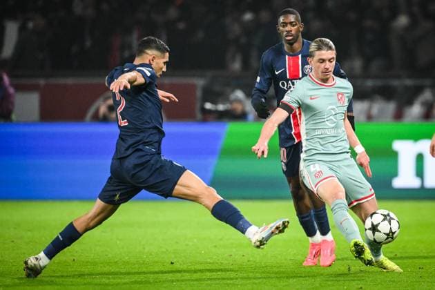 November 6, 2024, Paris, France, France: Achraf HAKIMI of PSG, Ousmane DEMBELE of PSG and Conor GALLAGHER of Atletico Madrid during the UEFA Champions League, League Phase MD4 match between Paris Saint-Germain and Atletico de Madrid at Parc des Princes Stadium on November 06, 2024 in Paris, France. Paris France - ZUMAm308 20241106_zsp_m308_002 Copyright: xMatthieuxMirvillex