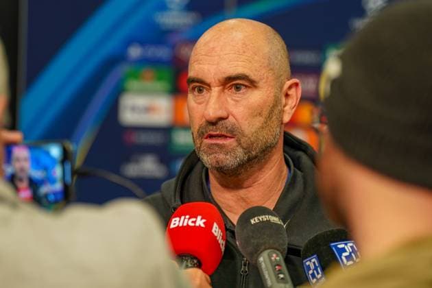 Shakhtar Donetsk UKR vs Young Boys SUI YB Football UEFA Champions League 2024 25, Matchday 4, Shakhtar Donetsk vs Young Boys Bern, Arena AufSchalke Veltins Arena Gelsenkirchen Coach Joël Magnin Joel Magnin BSC Young Boys Copyright: xJOERANxSTEINSIEKx
