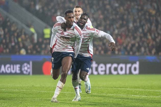 Edimilson Fernandes a goal celebrate with his teammates during UEFA Champions league match, AC Sparta Prague - Stade Brest , 06. november 2024, Epet Arena, Prague, Czech republic Copyright: xMICHALxFAJT,ZOSPORTU.SKx FAJ_4773