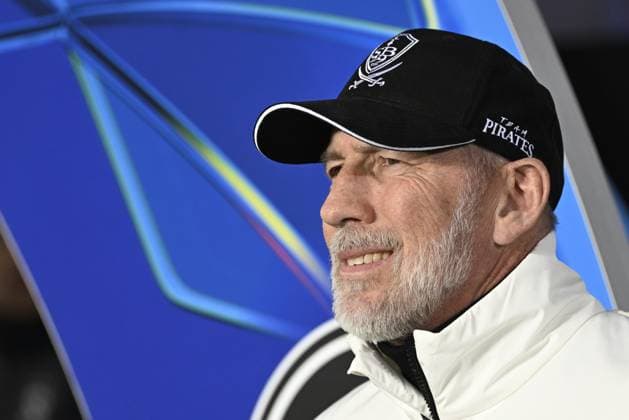 Coach of Stade Brest Eric Serge Armand Roy in action during the Football Champions League 4th round match Sparta Prague vs Stade Brestois in Prague, Czech Republic, November 6, 2024. (CTKxPhoto MichalxKamaryt) CTKPhotoP2024110611990  CTKPhotoP2024110611990