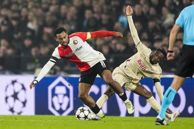 UEFA Champions League: Feyenoord v FC Red Bull Salzburg Rotterdam - Quinten Timber of Feyenoord during the fourth round of the new format of The Champions League 2024 2025. The match is set between Feyenoord and FC Red Bull Salzburg at Stadion Feijenoord De Kuip on 6 November 2024 in Rotterdam, The Netherlands. Copyright: xTomxBodex