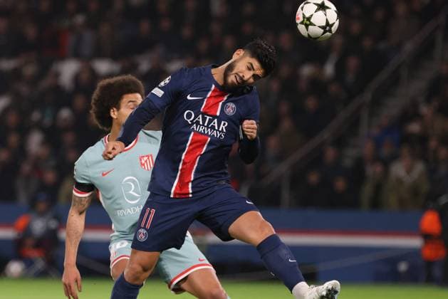 PSG - ATLETICO PHOTOPQR LE PARISIEN Olivier Lejeune ; ; 06 11 2024 ; À l occasion de la quatrième journée de Ligue des Champions, le Paris Saint-Germain reçoit l Atlético Madrid ce mercredi 6 novembre 2024 au Parc des Princes. PH : O.Lejeune Axel Witsel et Marco Asensio France  Copyright: xPHOTOPQR LExPARISIEN MAXPPPxLP OlivierxLejeunex 20241106LPA2366 20241106LPA2366