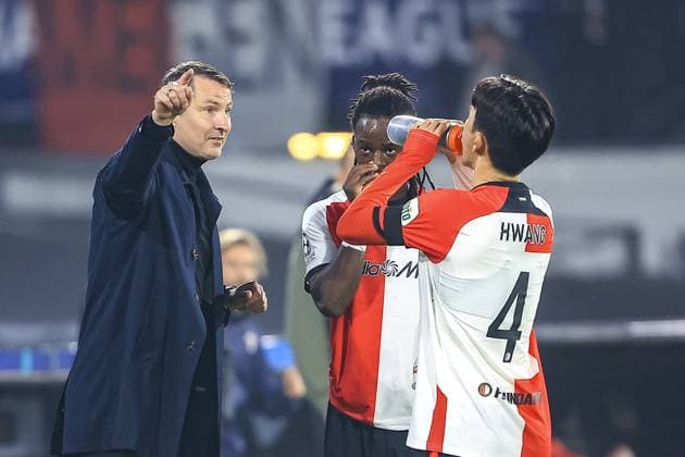 ROTTERDAM, 6-11-2024, Stadium de Kuip, Champions League, 2024 2025, Feyenoord - Red Bull Salzburg, Feyenoord trainer Brian Priske, Feyenoord player Jordan Lotomba, Feyenoord player In-beom Hwang Feyenoord - RB Salzburg  x26683528x Copyright: