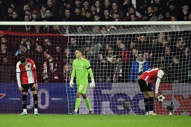 ROTTERDAM - (l-r) Luka Ivanusec of Feyenoord, Feyenoord goalkeeper Timon Wellenreuthe, David Hancko of Feyenoord disappointment after the 0-1 during the UEFA Champions League match between Feyenoord Rotterdam and FC RB Salzburg at Feyenoord Stadion de Kuip on Nov. 6, 2024 in Rotterdam, Netherlands. ANP OLAF KRAAK UEFA Champions League 2024 25 League Phase MD4 2024 25 xVIxANPxSportx xxANPxIVx 512850165 originalFilename: 512850165.jpg