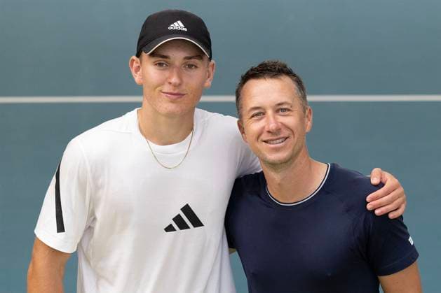 Justin Engel trains with trainer, coach Philipp Kohlschreiber at the BTV TennisBase , Oberhaching, Munich Copyright: xJuergenxHasenkopfx