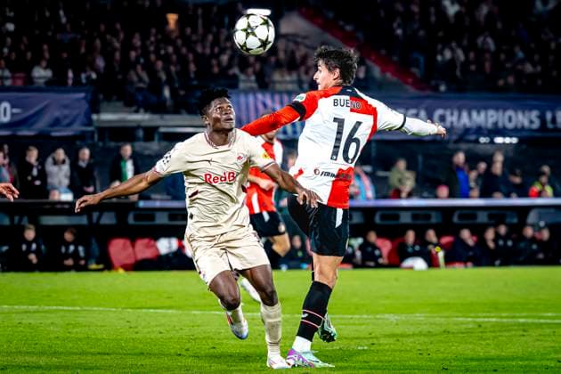 Red Bull Salzburg forwarder Karim Konate, Feyenoord Rotterdam defender Hugo Bueno, during the match Feyenoord Salzburg at the Feyenoord stadium De Kuip for the UEFA Champions League phase Matchday 4 season 2024 2025 in ROTTERDAM, Netherlands on 6 november 2024, photo by Marcel van Dorst EYE4images DeFodi Images not used in POL SRB CRO FRA GBR NED ITA USA Defodi 746 198471 Defodi-746 not used in POL SRB CRO FRA GBR NED ITA USA