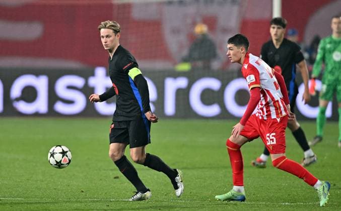 CRVENA ZVEZDA vs BARCELONA FRENKIE DE JONG, football player of Barcelona at the Champions League match against Crvena zvezda, at Stadium Rajko Mitic. Belgrade, 06.11.2024. photo: MN Press photo FOOTBALL, UEFA, CHAMPIONS LEAGUE, BARCELONA, RED STAR, CRVENA ZVEZDA Belgrade Stadium Rajko Mitic Serbia Copyright: xMarkoxMetlasx xMNxPressx
