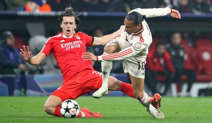 November 6, 2024, Munich, Bayern, Germany: Carreras of Benfica (l) and Leroy Sane of Munich fight for the Ball during the UEFA Champions League Soccer match between Bayern Munich and Benfica Lisbon in the Allianz Arena Stadium in Munich, Bayern , Germany. November 06th, 2024 Munich Germany - ZUMAe140 20241106_zip_e140_011 Copyright: xDavidexEliasx