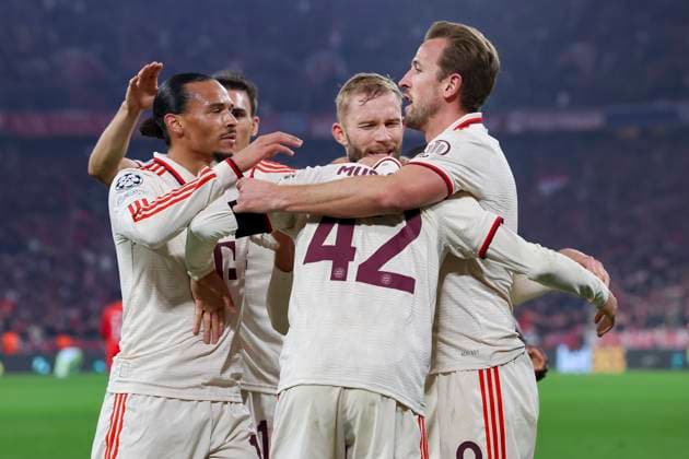 Jamal Musiala FC Bayern Muenchen celebrates his goal with teammates, UEFA Champions League 2024 25 League Phase MD4, FC Bayern München v SL Benfica, Allianz Arena, November 06, 2024 in Munich, Germany Photo by Marco Steinbrenner DeFodi Images Jamal Musiala FC Bayern Muenchen celebrates his goal with teammates, UEFA Champions League 2024 25 League Phase MD4, FC Bayern München v SL Benfica, Allianz Arena, November 6, 2024 in Munich, Germany Photo by Marco Steinbrenner DeFodi Images not used in POL SRB CRO FRA GBR NED ITA USA Defodi 700 muenchen lisbon 20241106 069 Defodi-700 not used in POL SRB CRO FRA GBR NED ITA USA