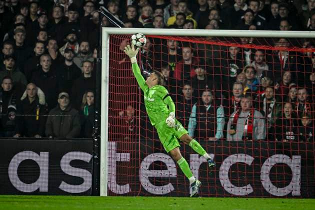 Feyenoord Rotterdam goalkeeper Timon Wellenreuther, during the match Feyenoord Salzburg at the Feyenoord stadium De Kuip for the UEFA Champions League phase Matchday 4 season 2024 2025 in ROTTERDAM, Netherlands on 6 november 2024, photo by Stefan Koops EYE4images DeFodi Images not used in POL SRB CRO FRA GBR NED ITA USA Defodi 746 198517 Defodi-746 not used in POL SRB CRO FRA GBR NED ITA USA