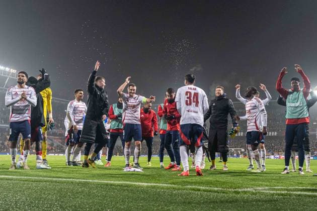 State Brest players a winning match celebrate during UEFA Champions league match, AC Sparta Prague - Stade Brest , 06. november 2024, Epet Arena, Prague, Czech republic Copyright: xMICHALxFAJT,ZOSPORTU.SKx FAJ_5040