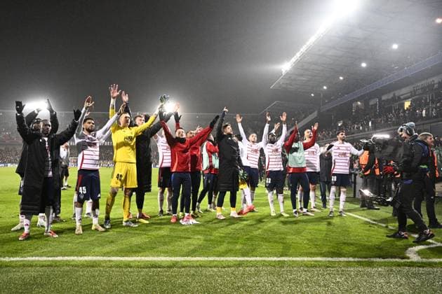 Soccer players of Stade Brest celebrate a victory after the Football Champions League 4th round match Sparta Prague vs Stade Brestois in Prague, Czech Republic, November 6, 2024. (CTKxPhoto MichalxKamaryt) CTKPhotoP2024110613263  CTKPhotoP2024110613263