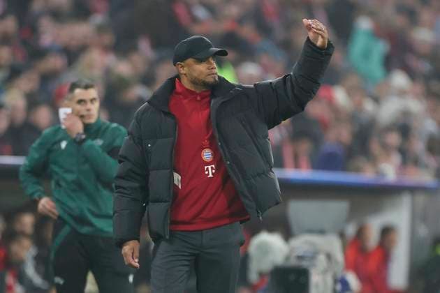 Coach Vincent Kompany FC Bayern Muenchen gestures, UEFA Champions League 2024 25 League Phase MD4, FC Bayern München v SL Benfica, Allianz Arena on November 06, 2024 in Munich, Germany Photo by Marco Steinbrenner DeFodi Images Coach Vincent Kompany FC Bayern Muenchen gestures, UEFA Champions League 2024 25 League Phase MD4, FC Bayern München v SL Benfica, Allianz Arena, November 6, 2024 in Munich, Germany Photo by Marco Steinbrenner DeFodi Images not used in POL SRB CRO FRA GBR NED ITA USA Defodi 700 muenchen lisbon 20241106 081 Defodi-700 not used in POL SRB CRO FRA GBR NED ITA USA