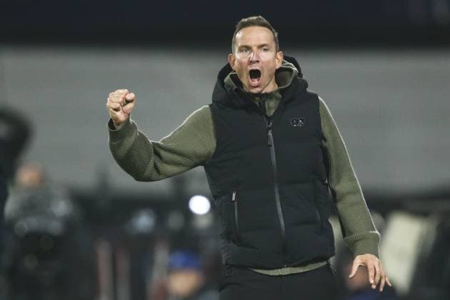 ROTTERDAM - FC RB Salzburg coach Pepijn Lijnders celebrates victory during the UEFA Champions League match between Feyenoord Rotterdam and FC RB Salzburg at Feyenoord Stadium de Kuip on Nov. 6, 2024 in Rotterdam, Netherlands. ANP Hollandse Hoogte BART STOUTJESDIJK UEFA Champions League 2024 25 League Phase MD4 2024 25 xVIxANPxSportx xBartxStoutjesdijkxIVx 512858852 originalFilename: 512858852.jpg
